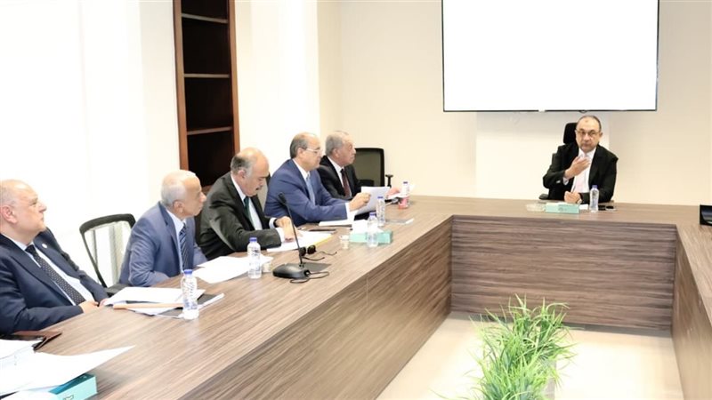 وزير قطاع الأعمال