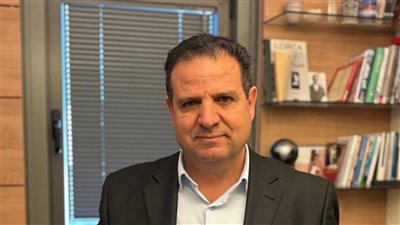  الناىب المطرود من الكنيست خلال كلمة ترامب يخرج عن صمته | تفاصيل 