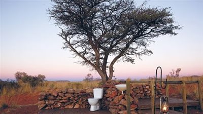 من اليابان إلى جبال الأنديز.. مراحيض تتحول إلى معالم سياحية 