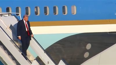 لحظة وصول الرئيس الأمريكي إلى مصر للمشاركة بقمة شرم الشيخ |صور 