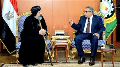 محافظ الدقهلية يستقبل وفد الكنيسة للتهنئة بذكرى انتصارات أكتوبر الـ52