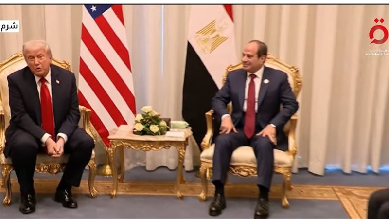  دونالد ترامب يمدح