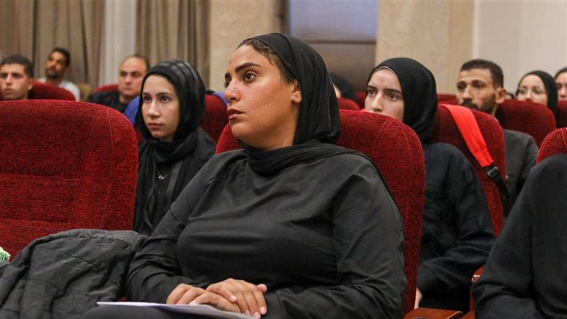 200 لاعبًا ولاعبة
