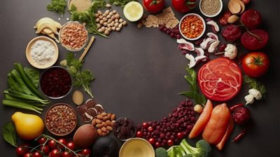 قبل وبعد شرب الكحول.. هذه الأطعمة تنقذ جسمك من التسمم والتعب 	