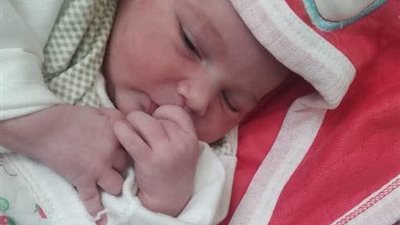 واقعة مثيرة بالهرم: العثور على طفلة رضيعة داخل ميكروباص بعد نزول الركاب