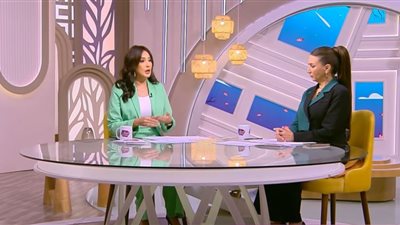 «خرب بيوت».. إعلاميتان تحذران من مخاطر شات جي بي تي