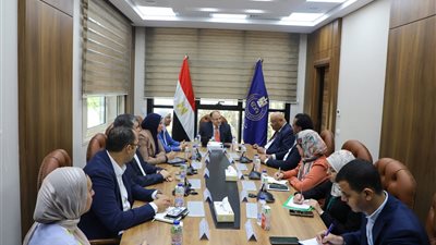 هيئة الدواء تبحث مع شفاء الأورمان آليات التعاون في مجال التصنيع الدوائي