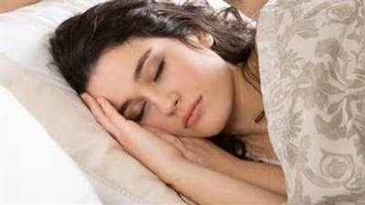 دراسة حديثة: النساء بحاجة إلي النوم أكثر من الرجال.. فما السبب؟