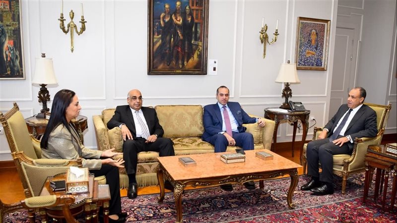وزير الخارجية في