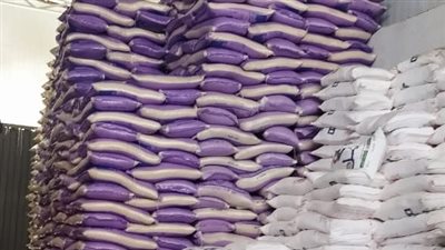 ضبط 4 طن أرز مجهولة المصدر وتحرير 325 محضر خلال حملة تموينية بالمنوفية