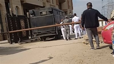 وصلت منذ دقائق بالجلباب الأبيض.. الراقصة ليندا تقف أمام الإقتصادية 