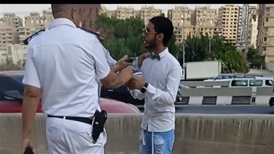 التحفظ علي التيك توكر جاكسون لتصويره لايف أمام محكمة القاهرة الإقتصادية