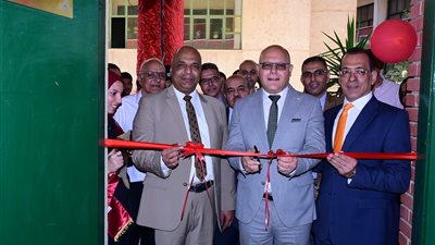 فى خطوة جديدة بطريق التميز العلمي بعلوم سوهاج..النعماني يفتتح وحدة المعمل المر