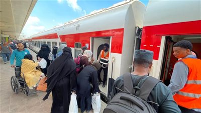السكة الحديد تسير رحلة جديدة لنقل الأشقاء السودانيين إلى محطة السد العالي