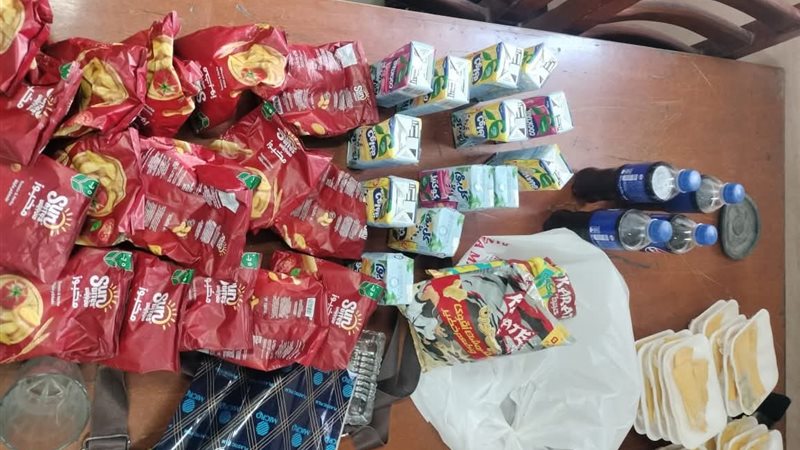 ضبط ٨٧٤٦ عبوة مواد