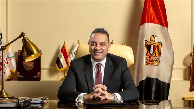 الدكتور محمود العوضي