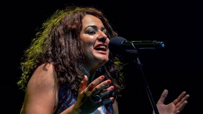 بعد طرحها أحدث أعمالها 