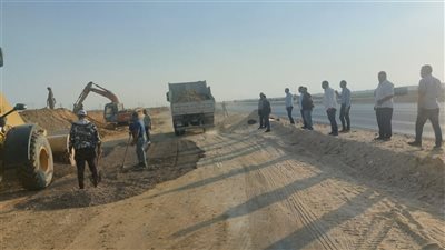 حلول فورية لحماية طريق أسيوط القاهرة الصحراوي بعد تسريب مياه الصرف