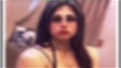 شابان روجا للفاحشة عن طريق تطبيق إلكترونى و هما يرتديان ملابس نسائية 