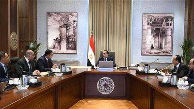 رئيس الوزراء يتابع موقف تنفيذ مختلف المشروعات بالمدن الجديدة