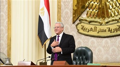 بعد الموافقة على قانون الإجراءات.. رئيس مجلس النواب يرفع الجلسة العامة 