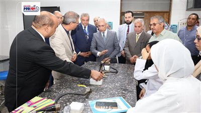 رئيس جامعة المنيا يتفقد بدء العمل التجريبي لمعامل كلية طب الأسنان 