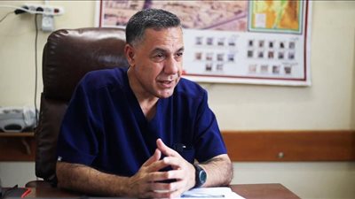 الاحتلال يمدد اعتقال الدكتور حسام أبو صفية لـ6 أشهر دون تهمة