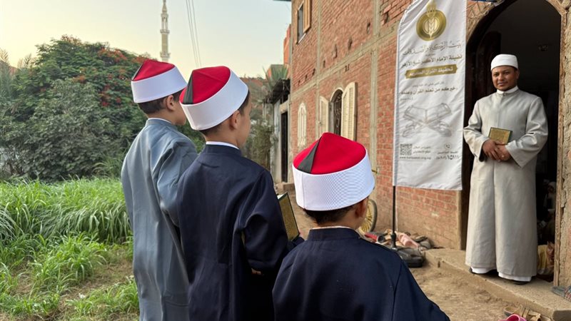 دعم 13 ألف طالب في