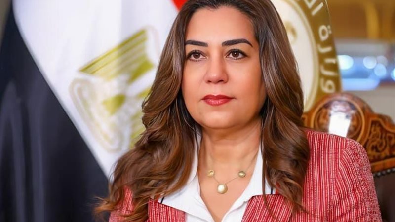 منال عوض