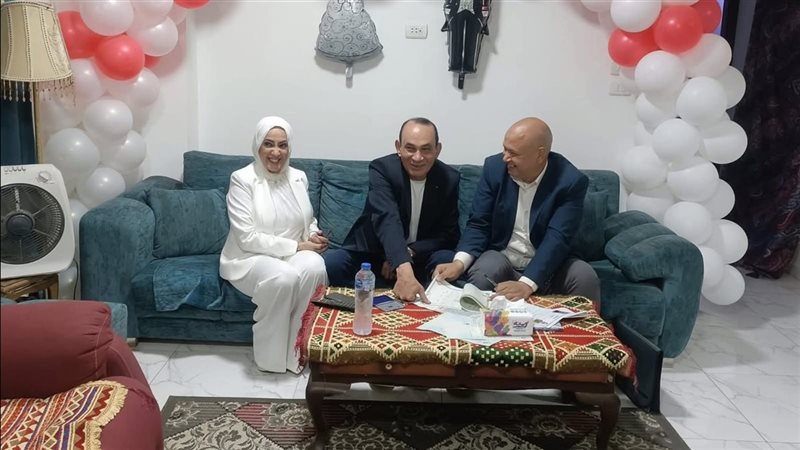حمادة عبداللطيف يحتفل