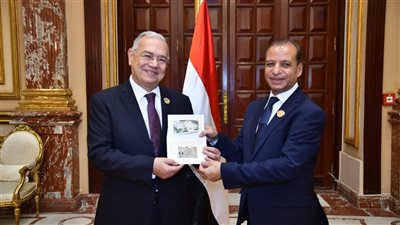 بعد تسلم كارنيه الشيوخ.. عصام خليل يعد بأداء برلماني يليق بالطموح المصري