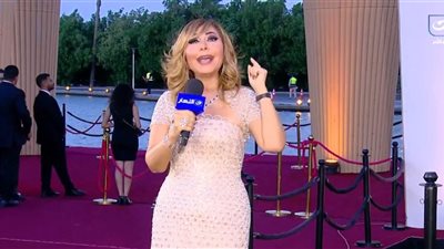 لميس الحديدي في ظهور جذاب: مهرجان الجونة حدث ضخم يليق بمكانة السينما المصرية