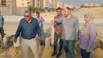  رفع كفاءة الجزر والميادين بمدينة الشروق لتعزيز المظهر الحضاري