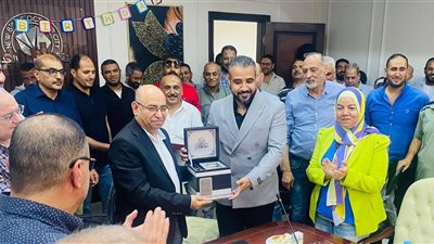 جهاز أكتوبر الجديدة يكرم محمود مراد بمناسبة تكليفه رئيسًا للعبور الجديدة