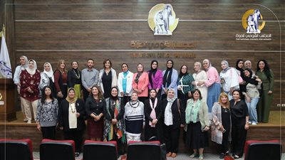 لجنة الإعلام بـ