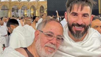 صانع محتوى يتهم طبيبًا بالتسبب في وفاة والده.. ويطالب بفتح تحقيق رسمي