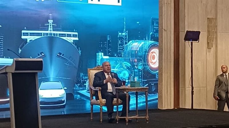 وزير النقل خلال المؤتمر