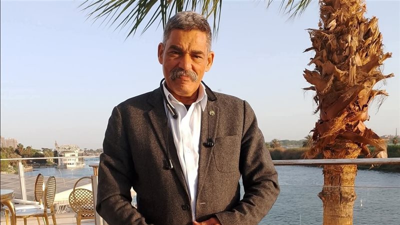 الفنان أشرف بوزيشن
