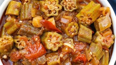 طريقة عمل طاجن البامية باللحمة المفرومة خطوة بخطوة بطعم ولا أروع 	