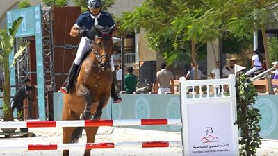 انطلاق البطولة الدولية لقفز الموانع بوادي الفروسية بالفسطاط بمشاركة 190 فارس