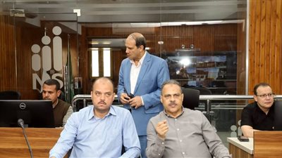 بالفيديو كونفرنس .. محافظ الشرقية يتايع سير العمل بالمواقف