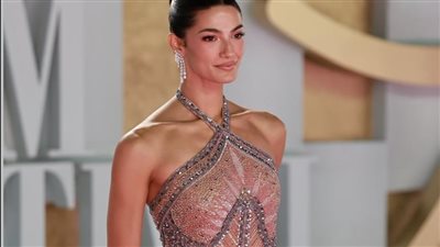 تارا عماد بفستان يتخطى المليون جنيه في افتتاح الجونة السينمائي 2025