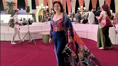 بعد عرضه في الافتتاح.. إلهام شاهين تشيد بصناع فيلم هابي بيرث داي