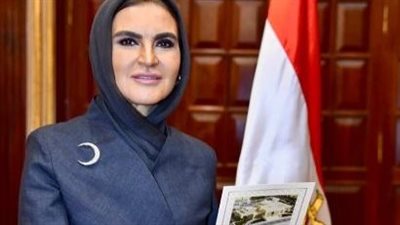 سحر نصر تحتفل بتسلمها كارنيه مجلس الشيوخ: نبدأ مسيرة عطاء لخدمة الوطن 
