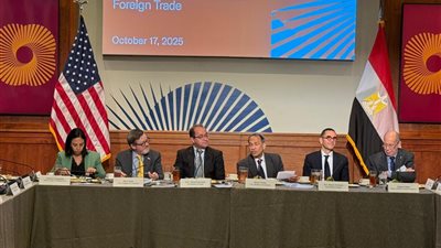 وزير المالية : بناء كوادر بشرية مؤهلة للعمل على النظم الإلكترونية المتطورة