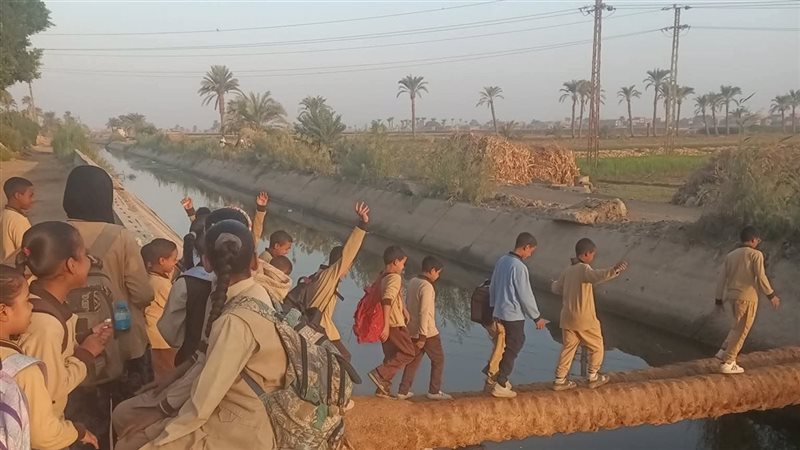 صور الاطفال أثناء