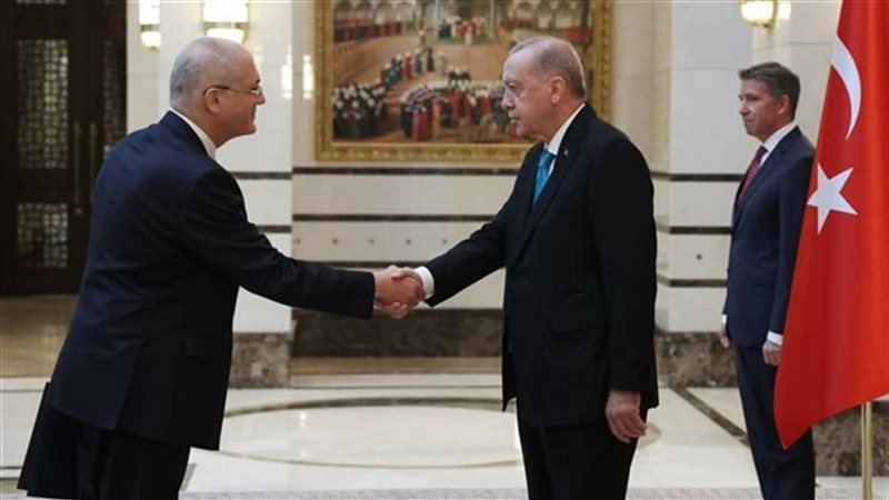 السفير المصري لدى
