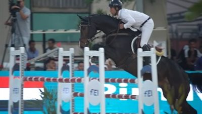 استمرار فعاليات البطولة الدولية لقفز الموانع في وادي الفروسية بالفسطاط| فيديو