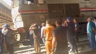 أم تضحي بحياتها لإنقاذ ابنها من الموت تحت عجلات قطار بالمنيرة الغربية
