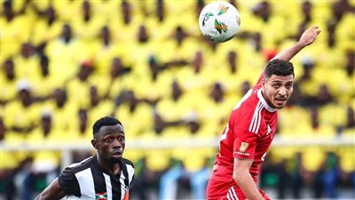 طبيب الأهلي يكشف تفاصيل إصابة محمد شريف بعد خروجه من مباراة إيجل نوار